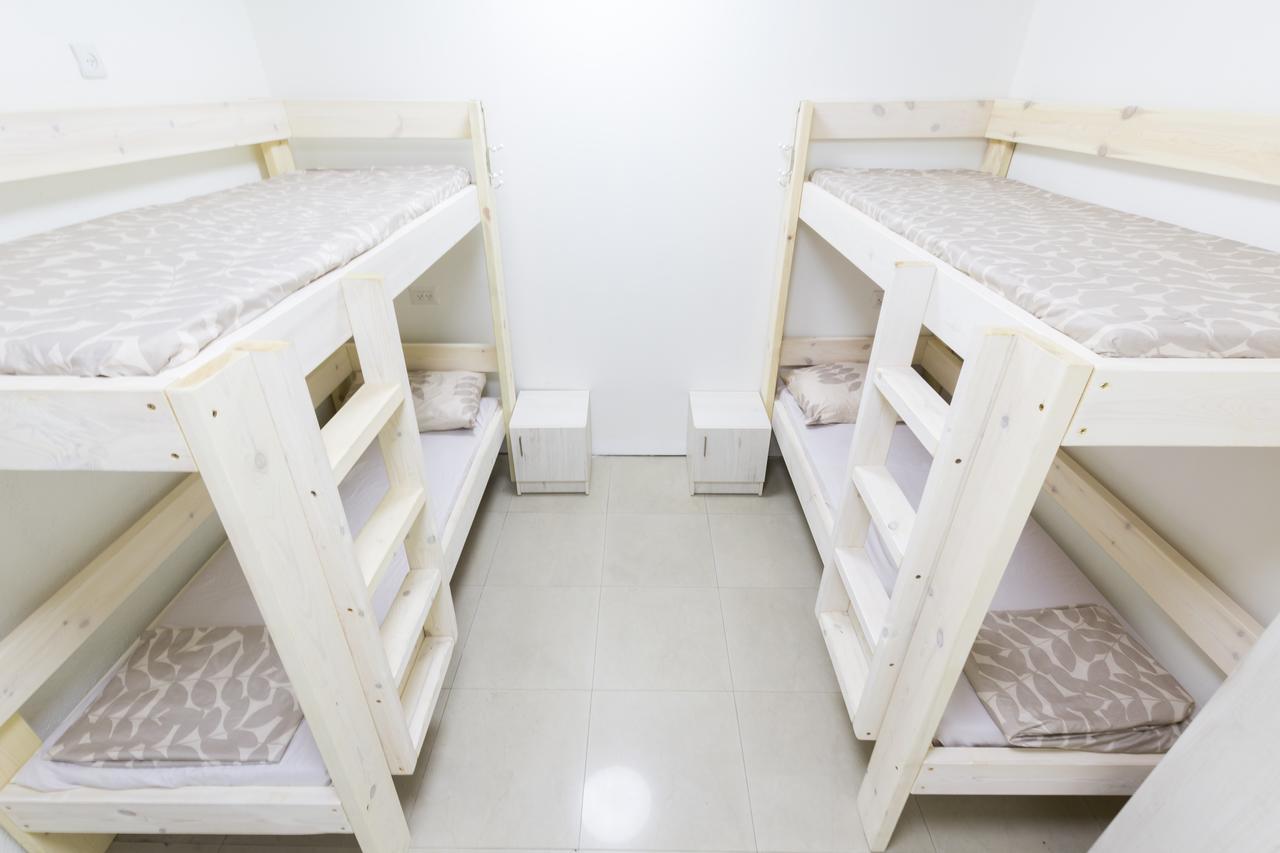 Mevaser - Christian Hostel ริชอน เลอซีออน ภายนอก รูปภาพ